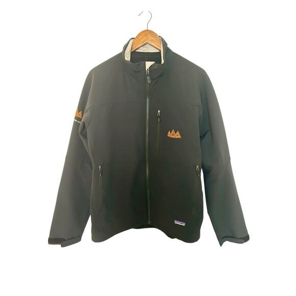 Rare Patagonia Softshell Jacket Men’s L – & Triple Triangle embroidered Black